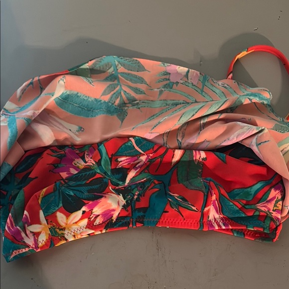 Old Navy Red Floral Bikini Top - Picture 7 of 7